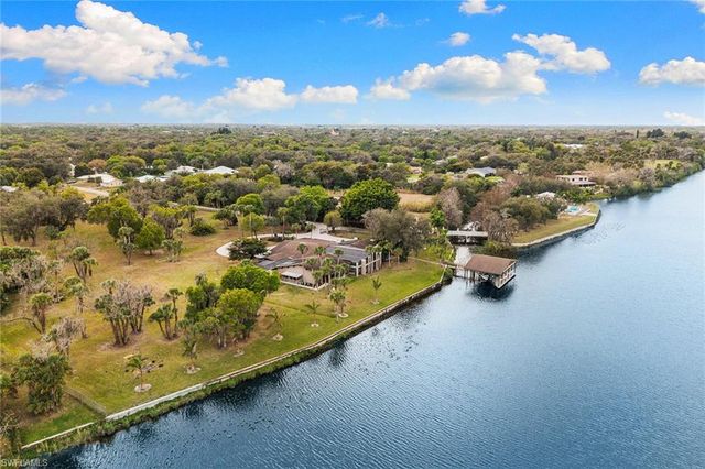 620 E Fort Thompson AVE, Labelle, FL 33935