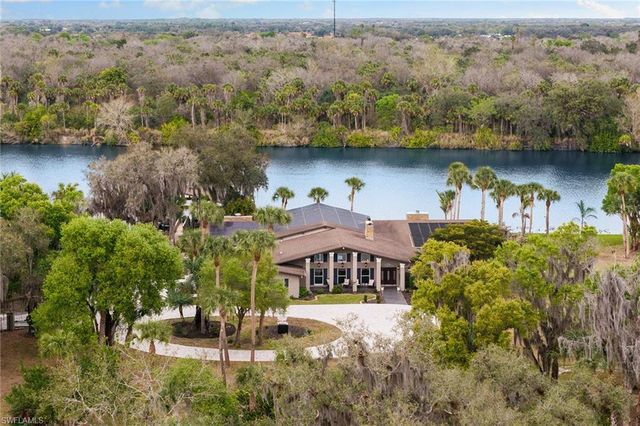 620 E Fort Thompson AVE, Labelle, FL 33935