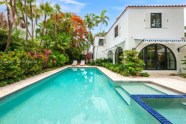 4727 N Bay Rd, Miami Beach, FL 33140