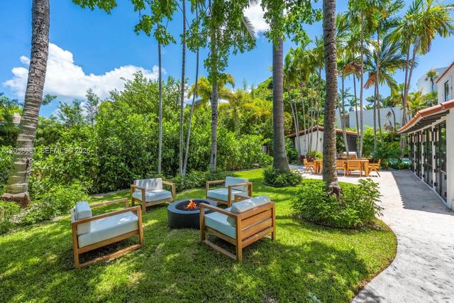 4727 N Bay Rd, Miami Beach, FL 33140