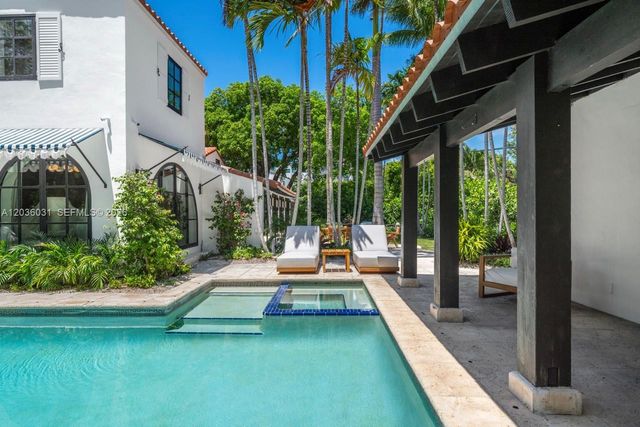 4727 N Bay Rd, Miami Beach, FL 33140