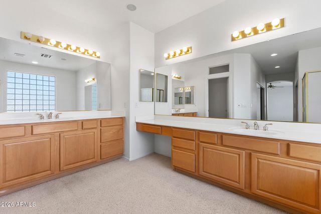 6740 W ANGELA Drive, Glendale, AZ 85308