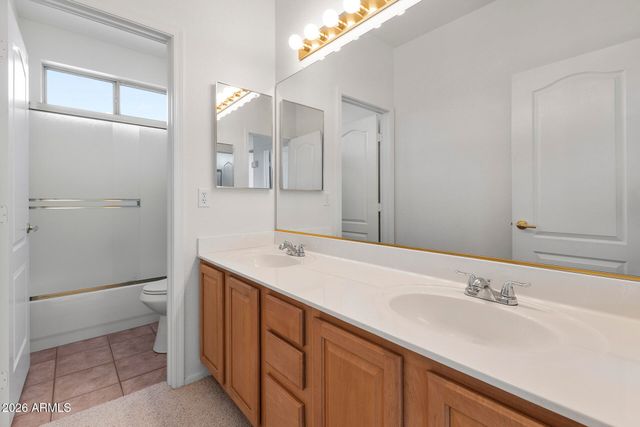 6740 W ANGELA Drive, Glendale, AZ 85308