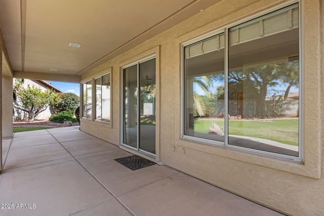 6740 W ANGELA Drive, Glendale, AZ 85308