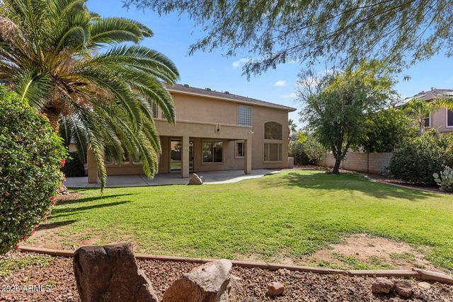 6740 W ANGELA Drive, Glendale, AZ 85308