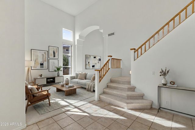 6740 W ANGELA Drive, Glendale, AZ 85308