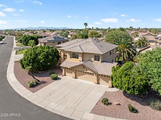 6740 W ANGELA Drive, Glendale, AZ 85308