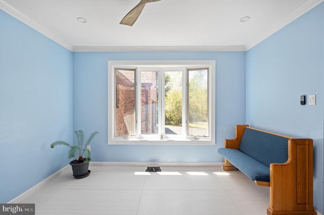 50 BURGESS LN, Fredericksburg, VA 22406