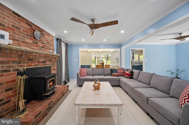 50 BURGESS LN, Fredericksburg, VA 22406