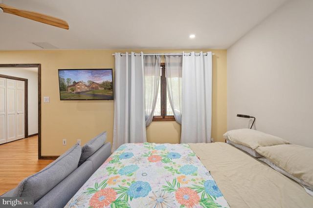 50 BURGESS LN, Fredericksburg, VA 22406