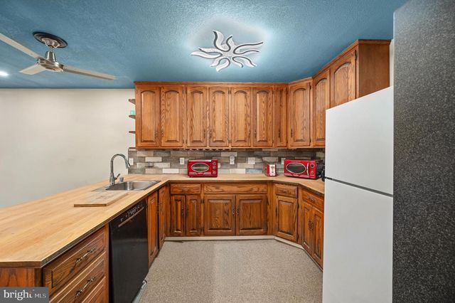 50 BURGESS LN, Fredericksburg, VA 22406