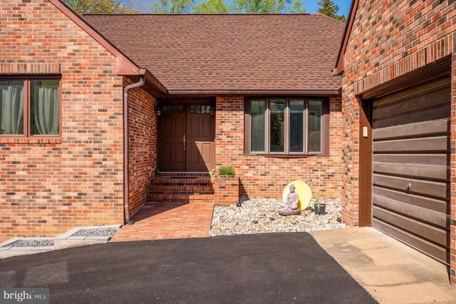 50 BURGESS LN, Fredericksburg, VA 22406