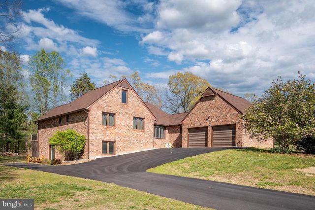 50 BURGESS LN, Fredericksburg, VA 22406