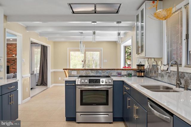 50 BURGESS LN, Fredericksburg, VA 22406