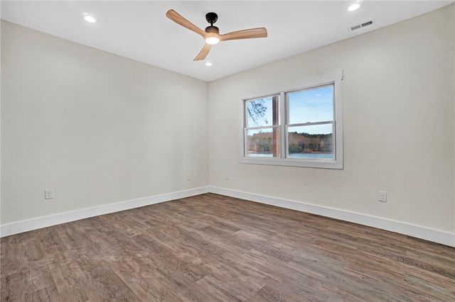 10041 Maughan Trail, Seneca, SC 29672