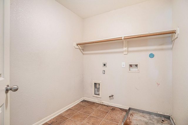 15911 Sheldon Ridge Way, Houston, TX 77044