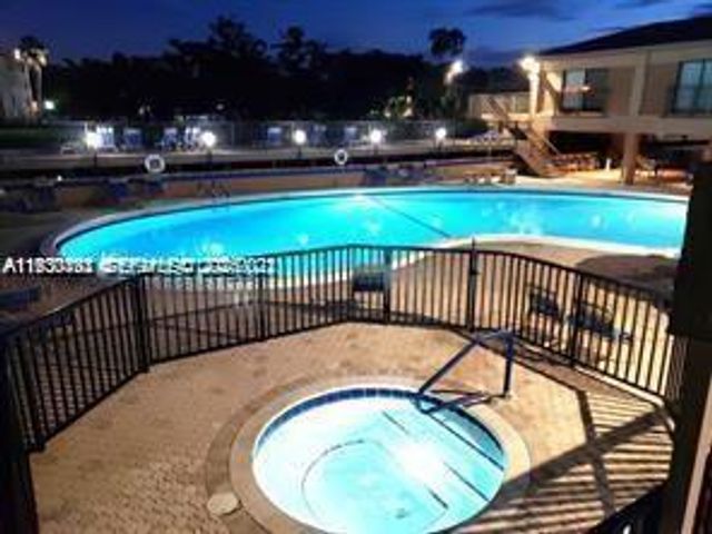 480 NW 76th Ave 105, Margate, FL 33063