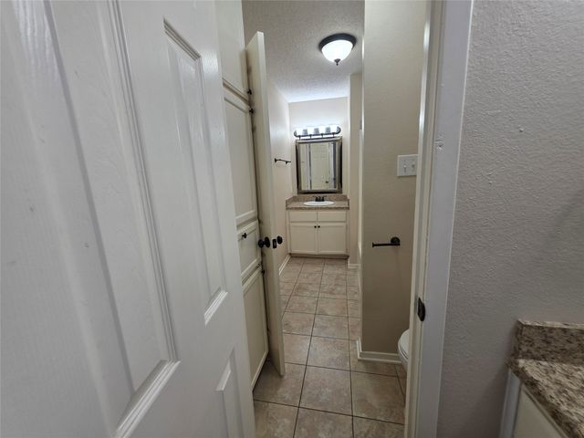 620 Race Street D, Crowley, TX 76036