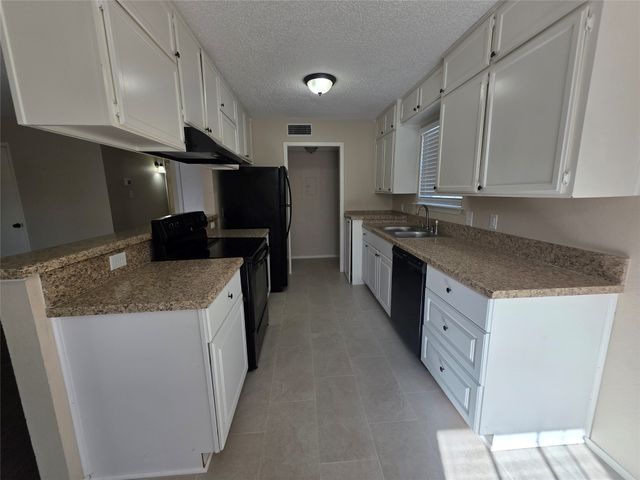 620 Race Street D, Crowley, TX 76036