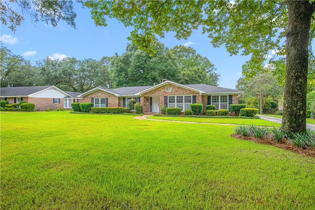 604 Cumberland Road E, Mobile, AL 36608 — exterior