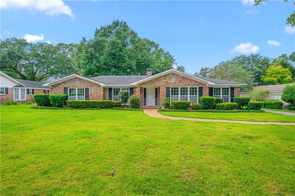 604 Cumberland Road E, Mobile, AL 36608 — photo 2