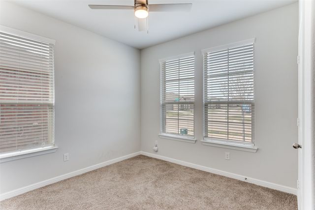 4313 Briargrove Lane, Fort Worth, TX 76036