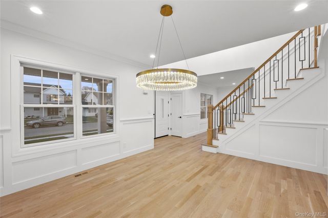 12 Patience Lane, Westbury, NY 11590