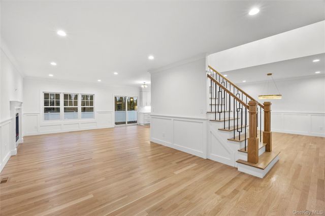 12 Patience Lane, Westbury, NY 11590