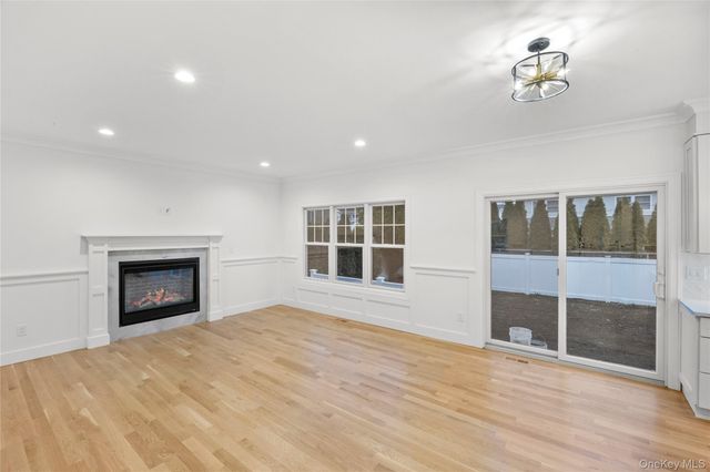 12 Patience Lane, Westbury, NY 11590