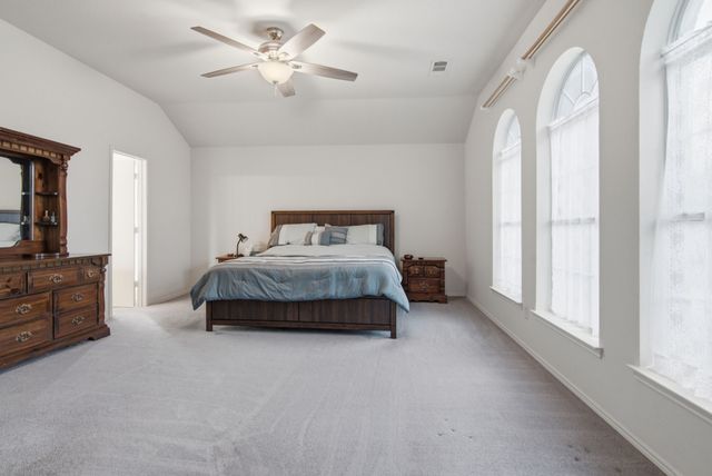 13132 Padre Avenue, Fort Worth, TX 76244