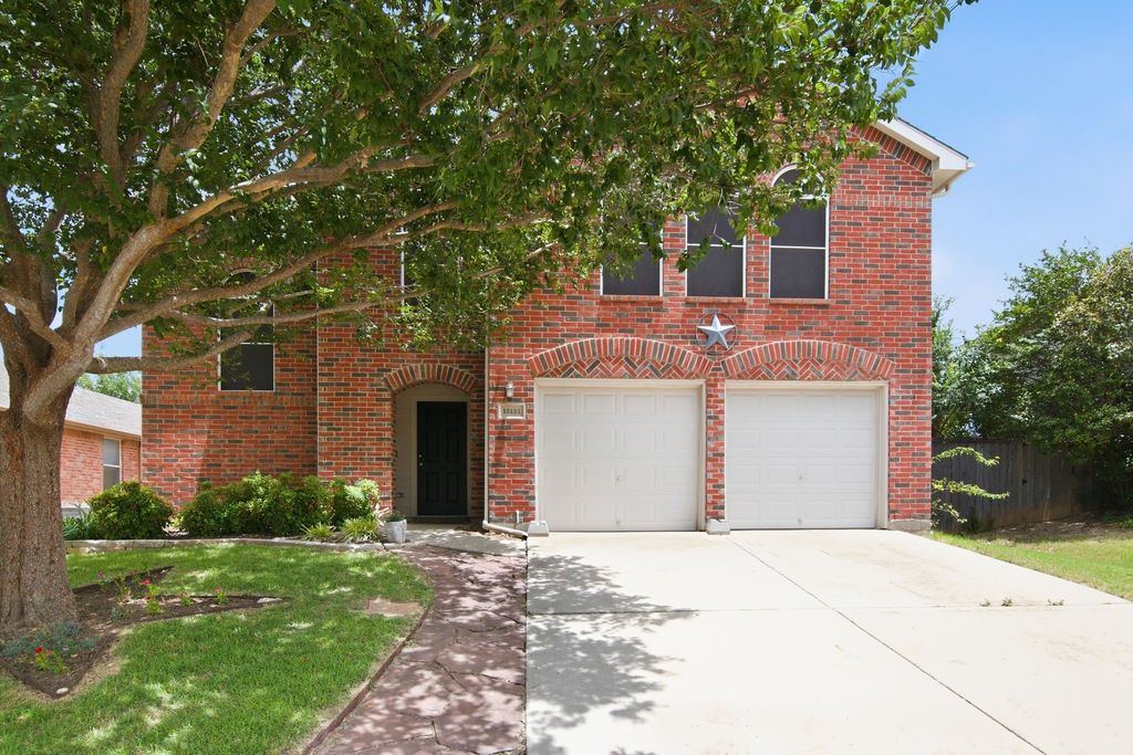 13132 Padre Avenue, Fort Worth, TX 76244