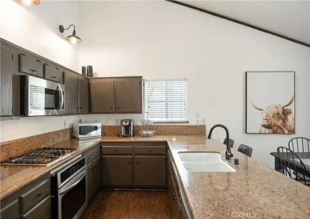 266 Wren Drive, Big Bear Lake, CA 92315