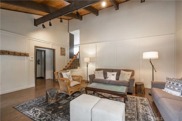 266 Wren Drive, Big Bear Lake, CA 92315