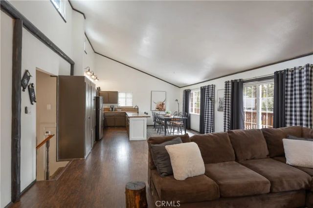 266 Wren Drive, Big Bear Lake, CA 92315