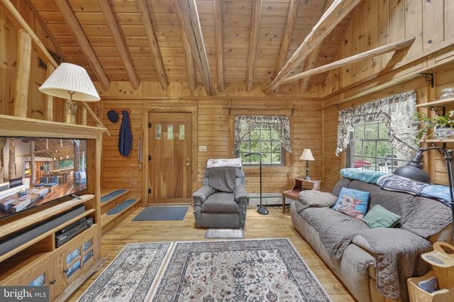 57 BRINDLETOWN RD, New Egypt, NJ 08533