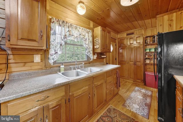 57 BRINDLETOWN RD, New Egypt, NJ 08533