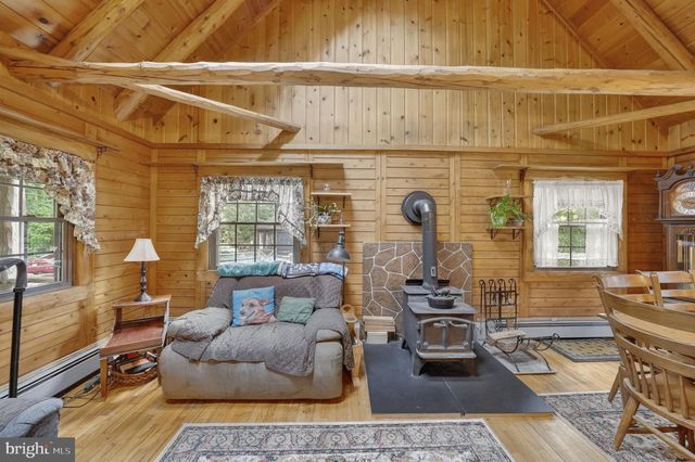 57 BRINDLETOWN RD, New Egypt, NJ 08533