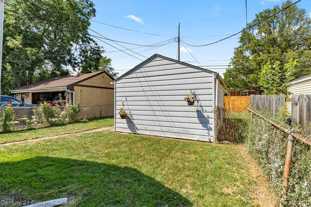1644 Liberty Avenue, Lincoln Park, MI 48146