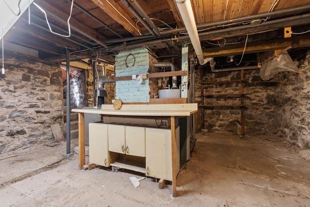 3 Montana Ct, Leominster, MA 01453