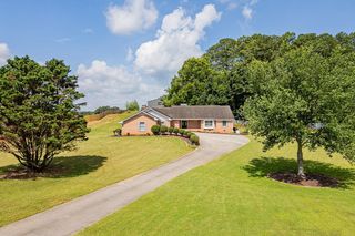 210 Wildwood Drive, Cartersville, GA 30120