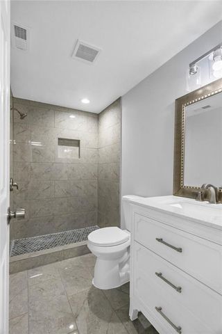 6230 Harrison Street, Kansas City, MO 64110