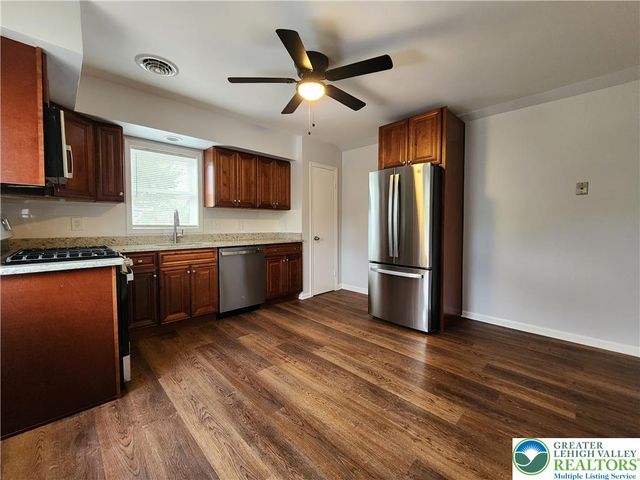 4034 Easton Avenue 1A 2nd Floor, Bethlehem City, PA 18020