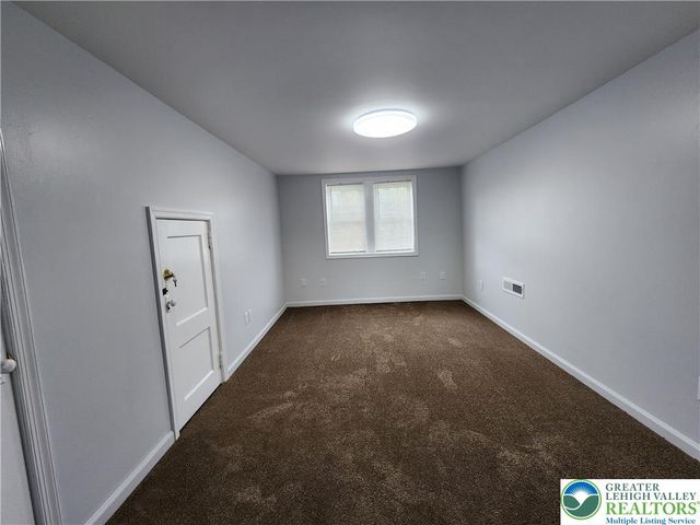 4034 Easton Avenue 1A 2nd Floor, Bethlehem City, PA 18020