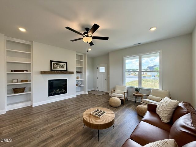 88 Sundrops Trail, Dunn, NC 28334