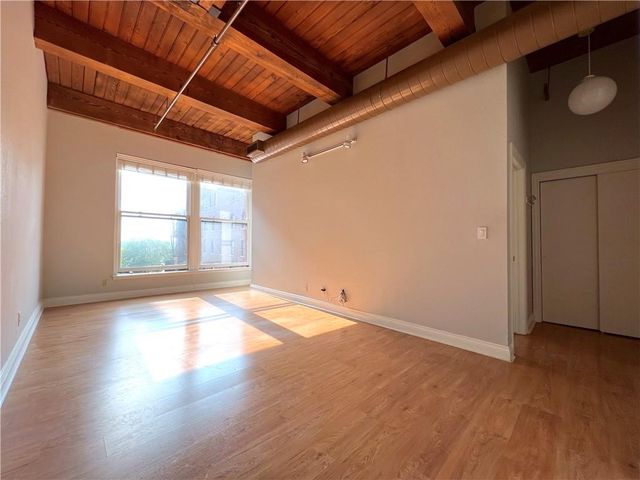 609 Central Street 1303, Kansas City, MO 64105