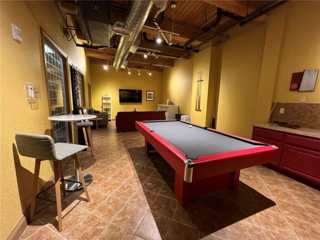 609 Central Street 1303, Kansas City, MO 64105
