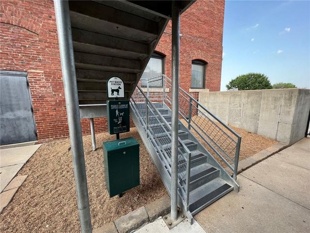 609 Central Street 1303, Kansas City, MO 64105