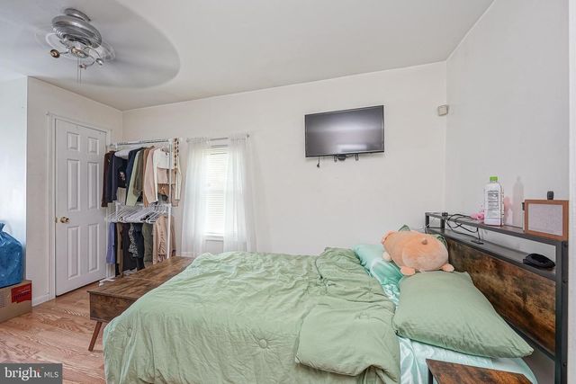 18 E 6TH AVE, Runnemede, NJ 08078