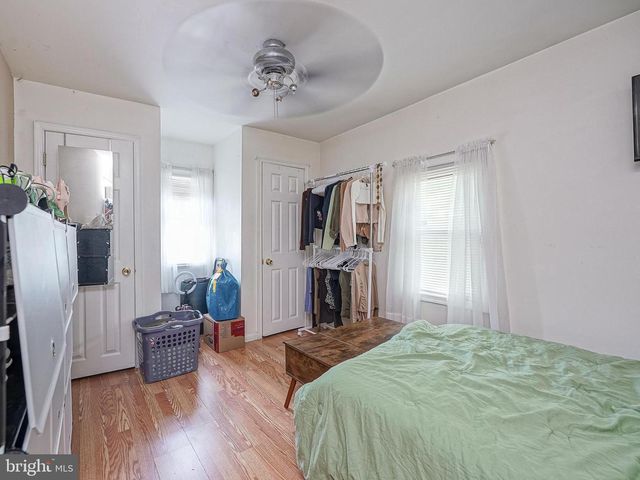 18 E 6TH AVE, Runnemede, NJ 08078