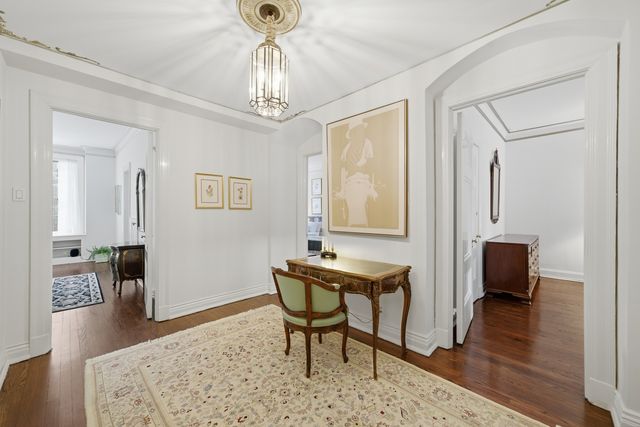 232 E Walton Place 3E, Chicago, IL 60611